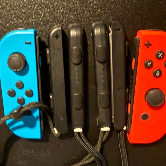 Nintendo Switch Console with Neon Green and Pink Joy-Con - Picture 3 of 7
